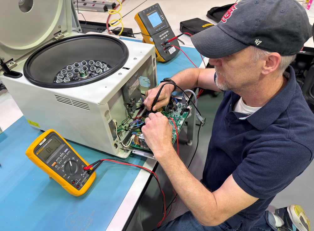 Diagnosing a centrifuge