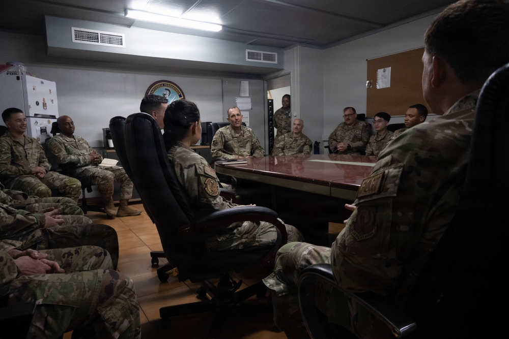 406th AEW Commander Visits Djibouti