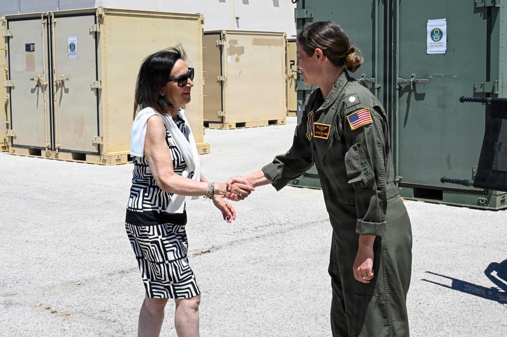 Spanish Minister of Defense visits NAVSTA Rota
