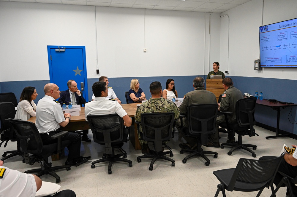 Spanish Minister of Defense visits NAVSTA Rota
