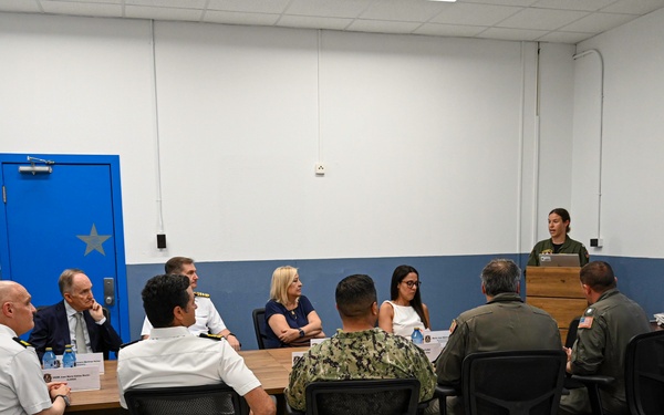 Spanish Minister of Defense visits NAVSTA Rota