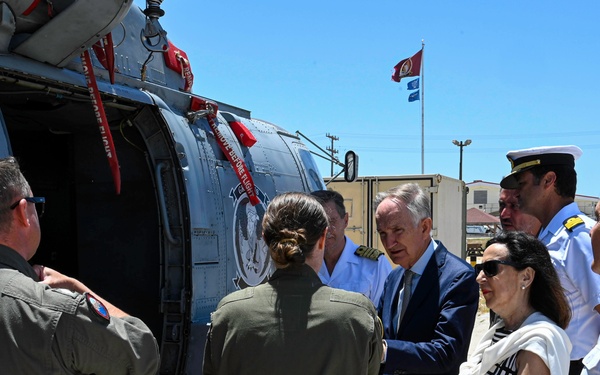 Spanish Minister of Defense visits NAVSTA Rota