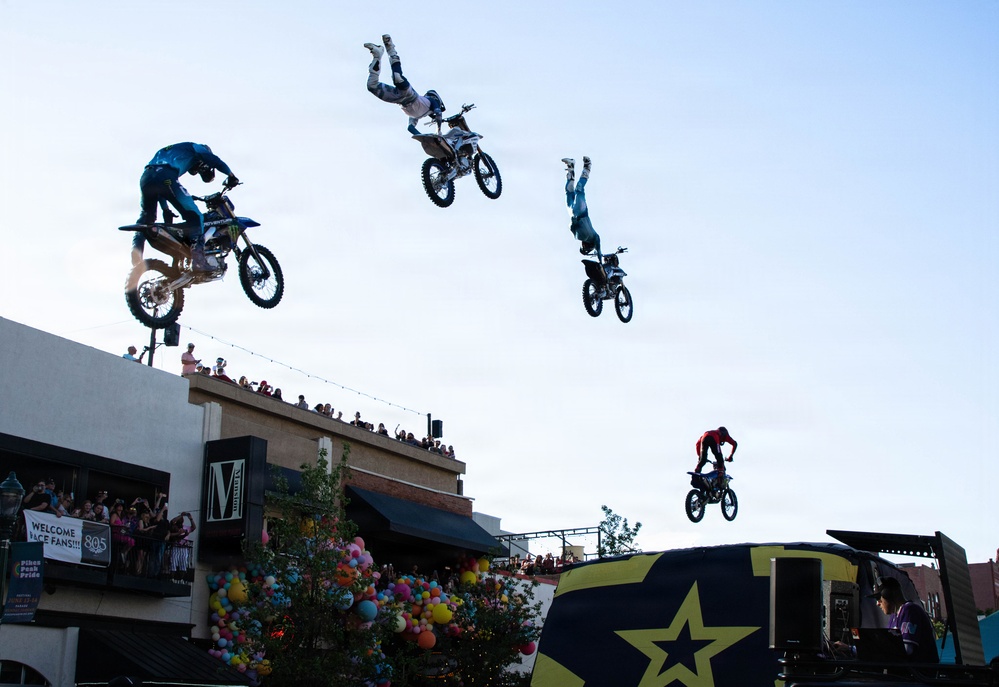 10th Special Forces Group (Airborne) Connects with the Community at Pikes Peak International Hill Climb Fan Fest
