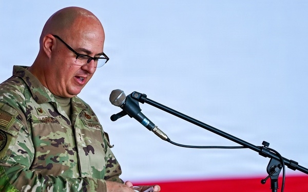 552nd AMXS welcomes new commander during change of command