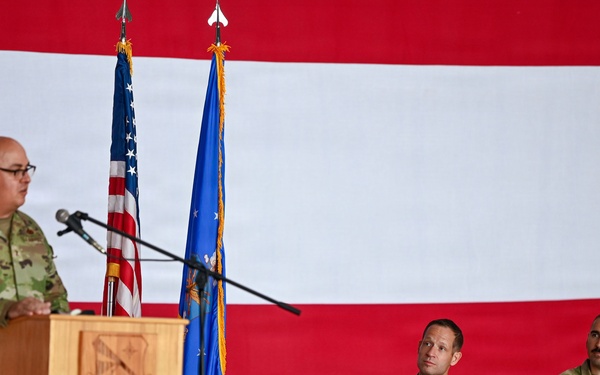 552nd AMXS welcomes new commander during change of command