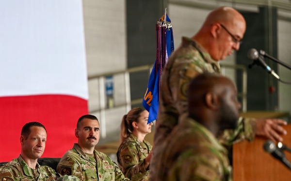 552nd AMXS welcomes new commander during change of command