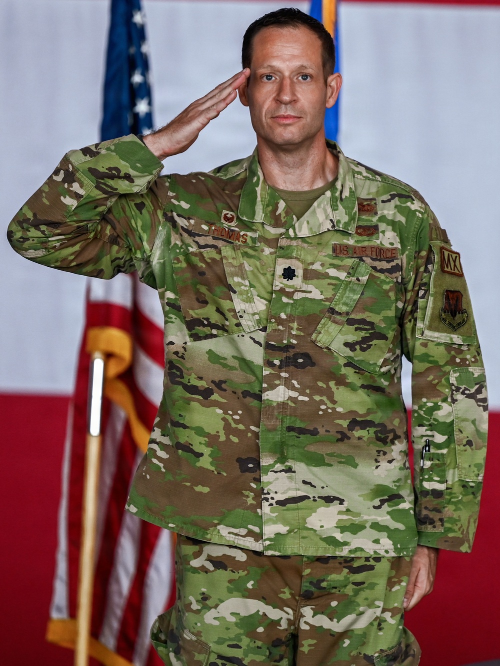 552nd AMXS welcomes new commander during change of command