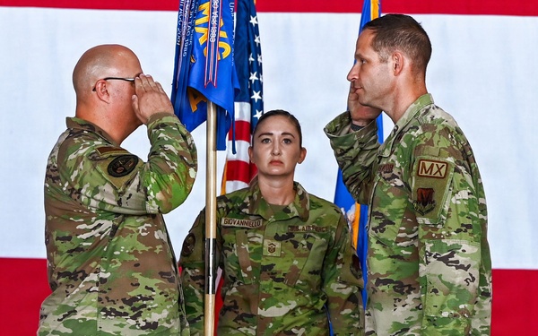 552nd AMXS welcomes new commander during change of command