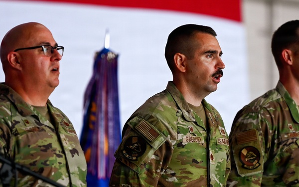 552nd AMXS welcomes new commander during change of command