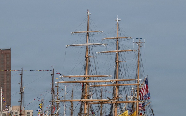 US Coast Guard Cutter Barque Eagle departs Sail250 Virginia