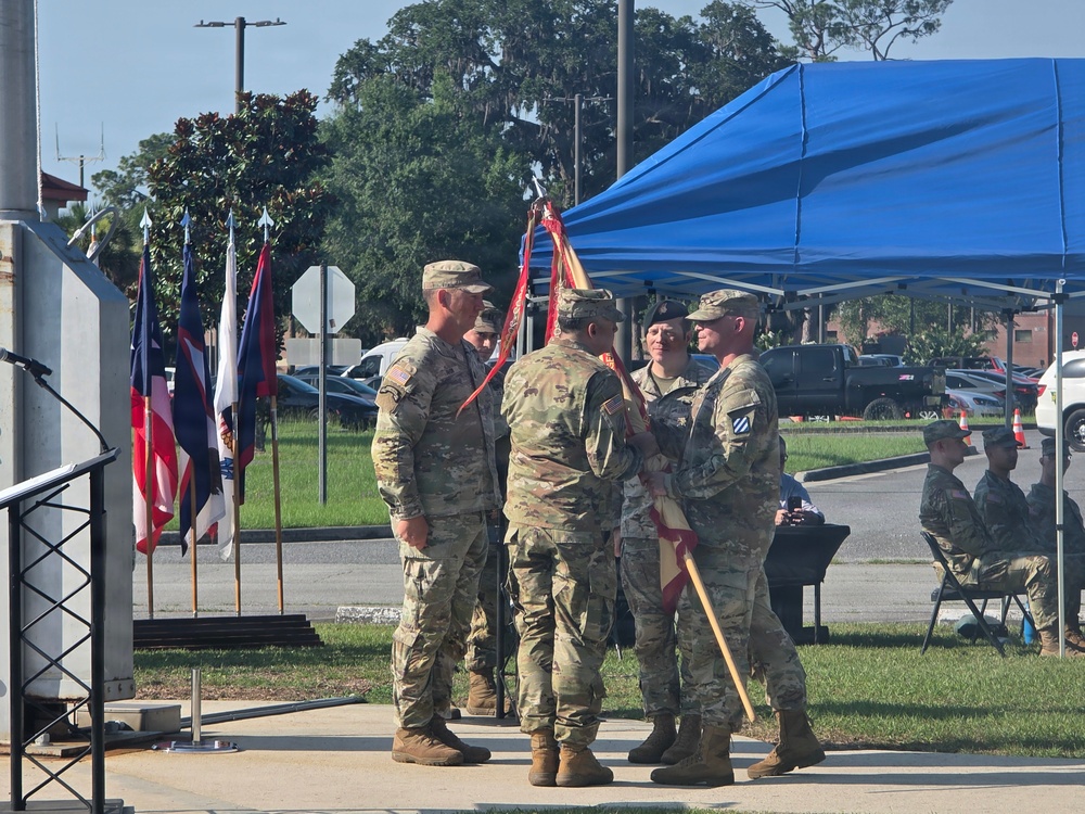 Lt. Col. Stilwell takes command at Hunter Army Airfield.