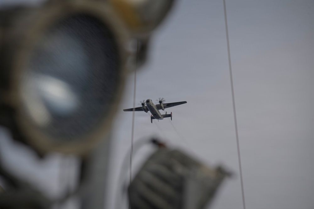Nimitz Welcomes 2nd Fleet Commander during FLEETEX 250