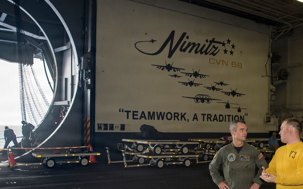 Nimitz Welcomes 2nd Fleet Commander during FLEETEX 250