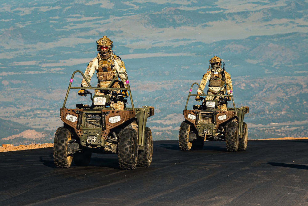 Special Operations Forces Race to the Clouds at Pikes Peak, Colorado