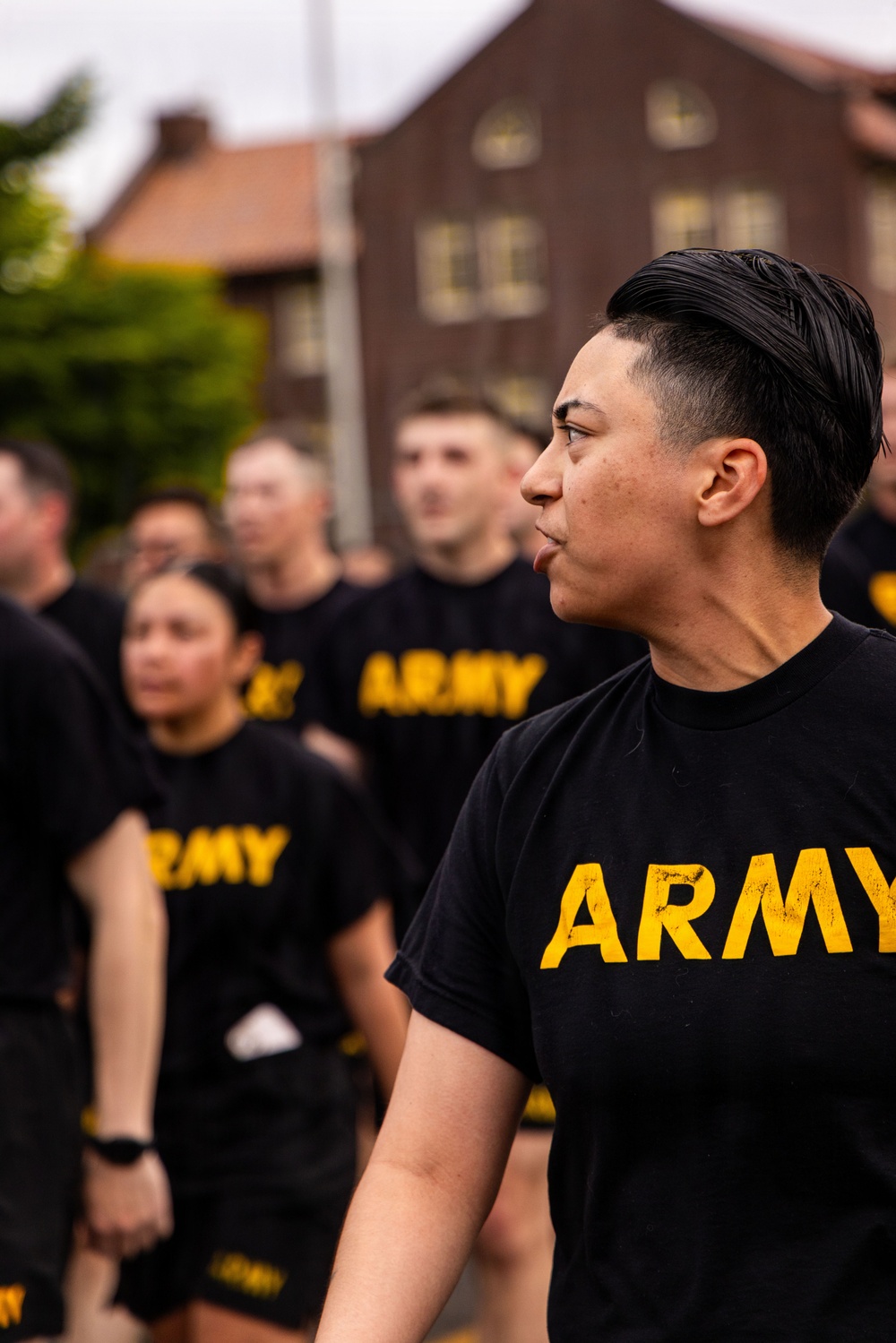 Freedom Fest Run brings joint base Soldiers together