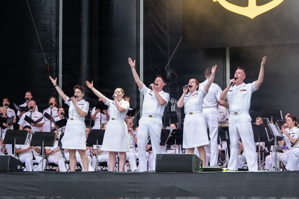 The U.S. Navy Band performs at the Great American State Fair