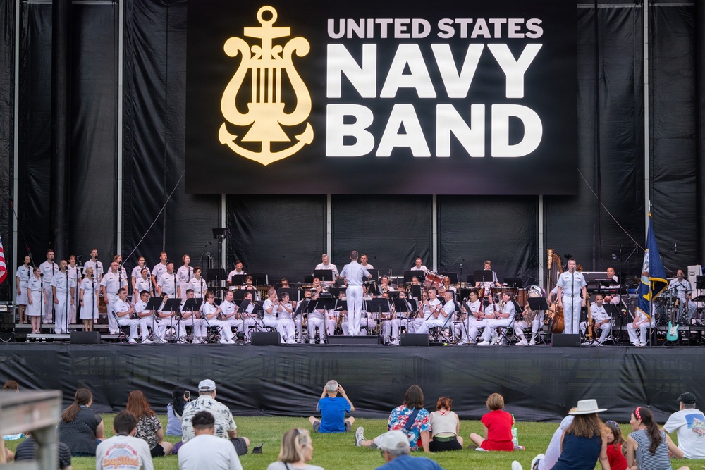 The U.S. Navy Band performs at the Great American State Fair