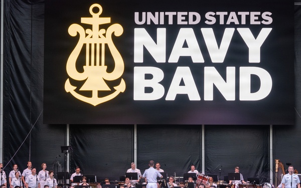 The U.S. Navy Band performs at the Great American State Fair