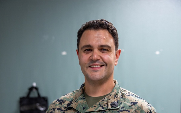 Petty Officer 1st Class Giuseppe Riccio Awarded Navy and Marine Corps Achievement Medal for Life-Saving Measures