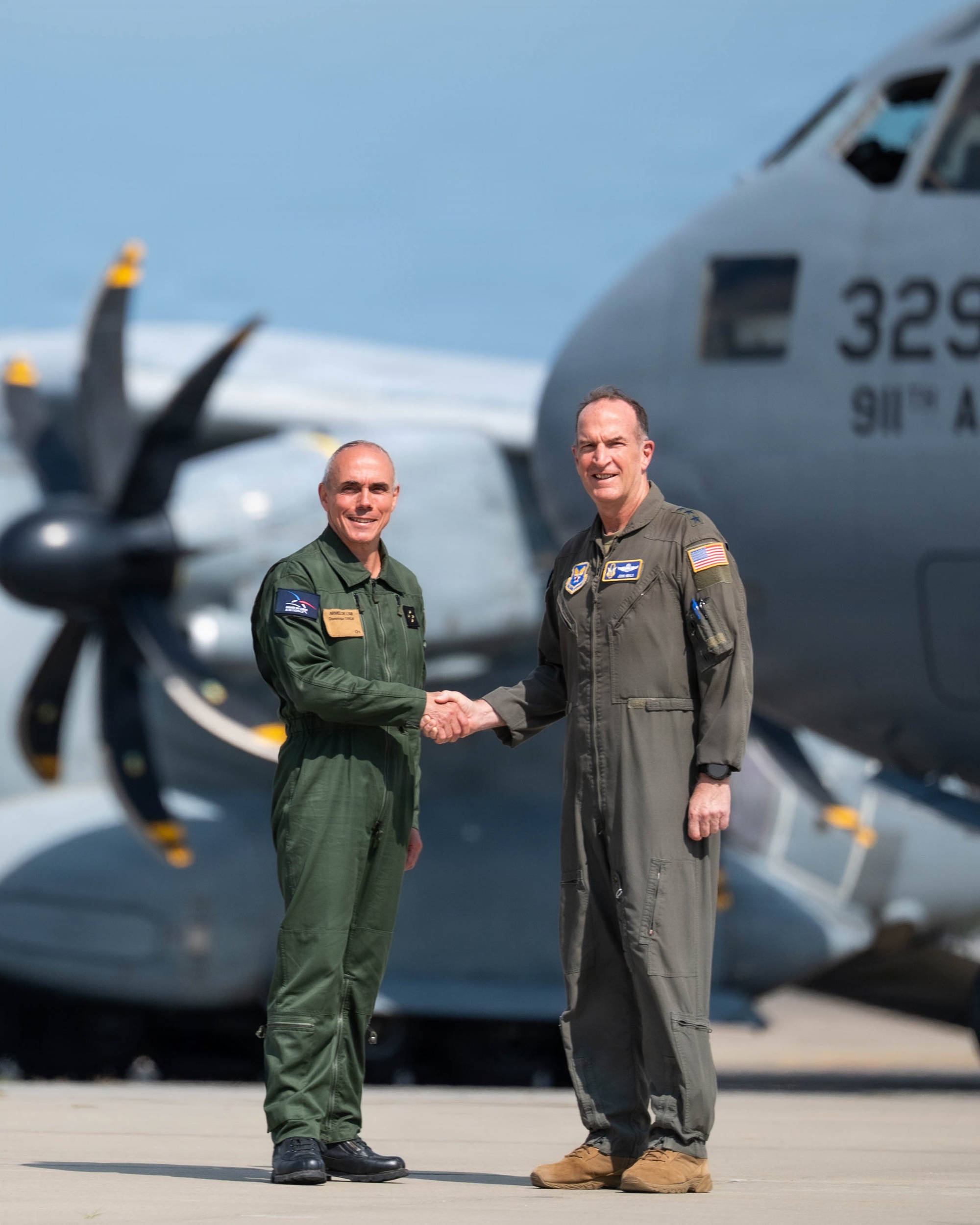 40s カナダ空軍　アビエイター　フライトスーツ DVIDS - Images - Lt. Gen. Healy meets with French Air and Space