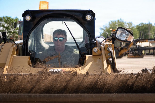 Bivouac exercise prepares Airmen for expeditionary operations
