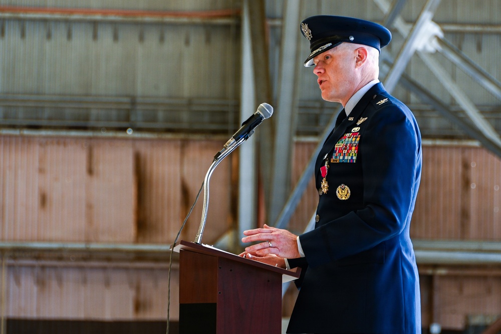 515 AMOW welcomes new wing commander