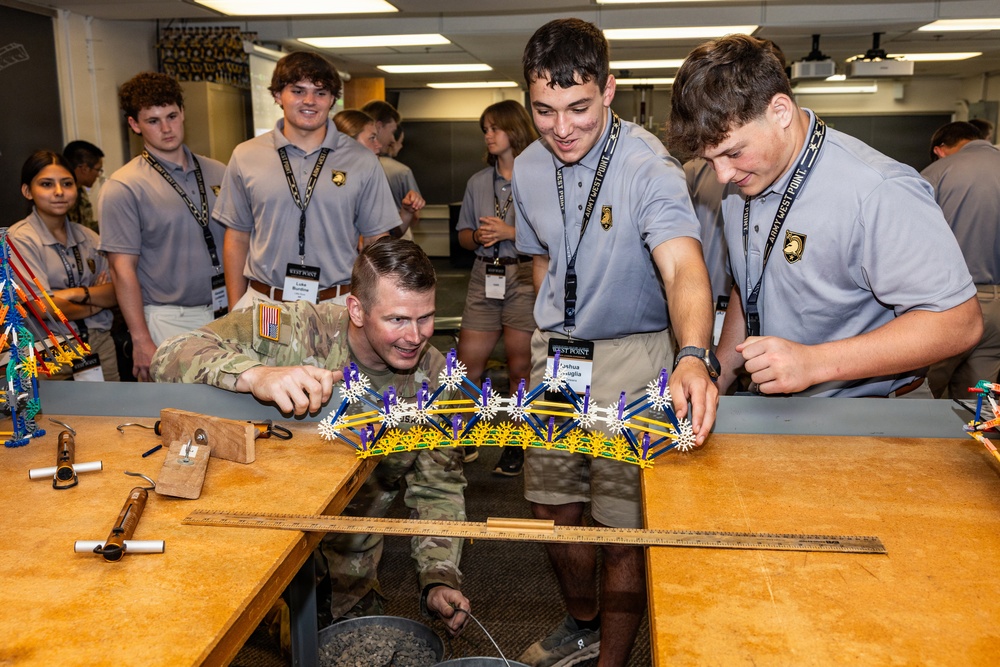 SLE program offers glimpse of West Point’s immense possibilities for prospective high school students