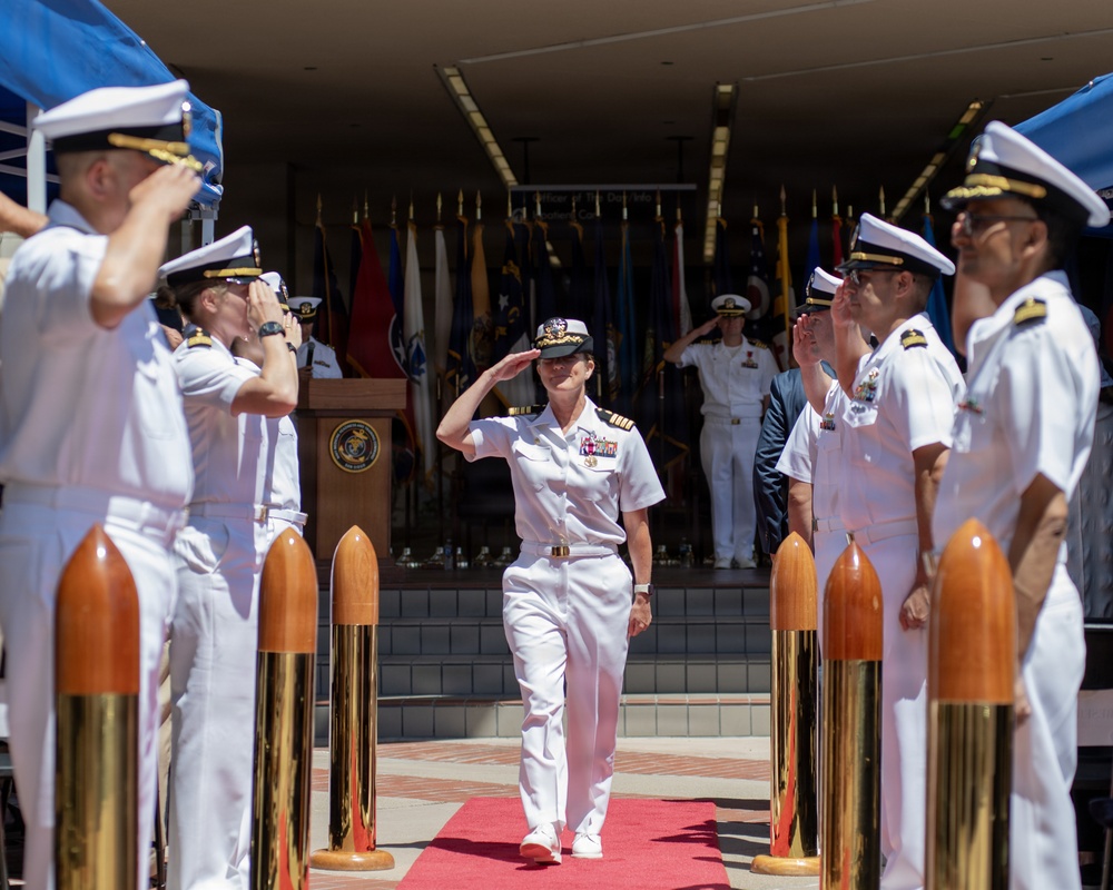 EMF-150-Bravo changes command at NMRTC San Diego