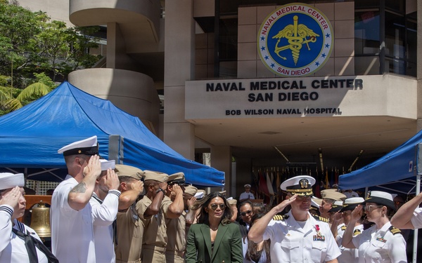 EMF-150 Bravo changes command at NMRTC San Diego
