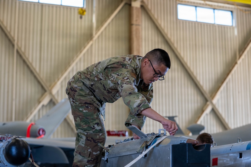 The Steadfast Line hosts quarterly load competition