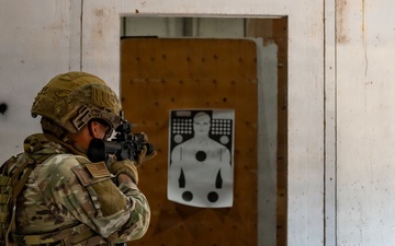 841 MSFS Defenders conduct CQB training at Malmstrom AFB