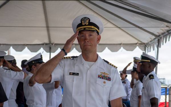 USS Jack H. Lucas (DDG 125) Changes Command