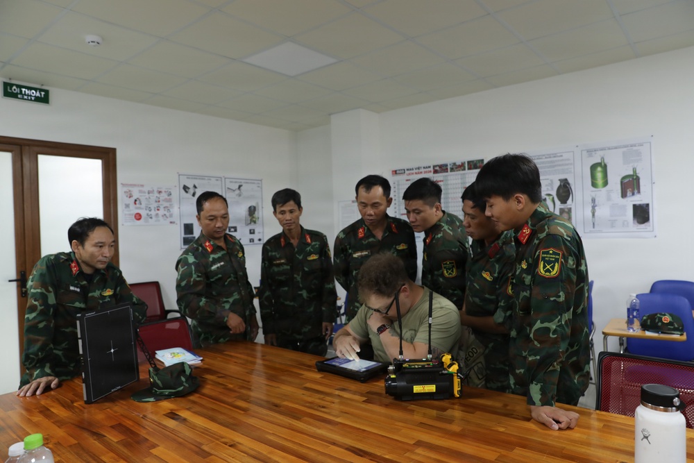 US, Vietnamese partners conduct explosive ordnance disposal familiarization during Pacific Friendship 2026