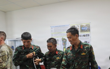 US, Vietnamese partners conduct explosive ordnance disposal familiarization during Pacific Friendship 2026