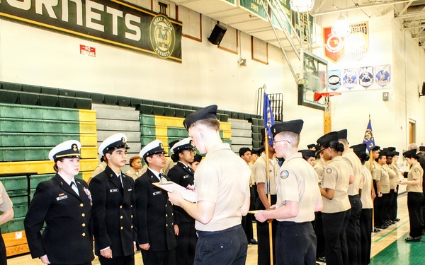 Corpsman Evaluates 'Hornet Navy' Cadets