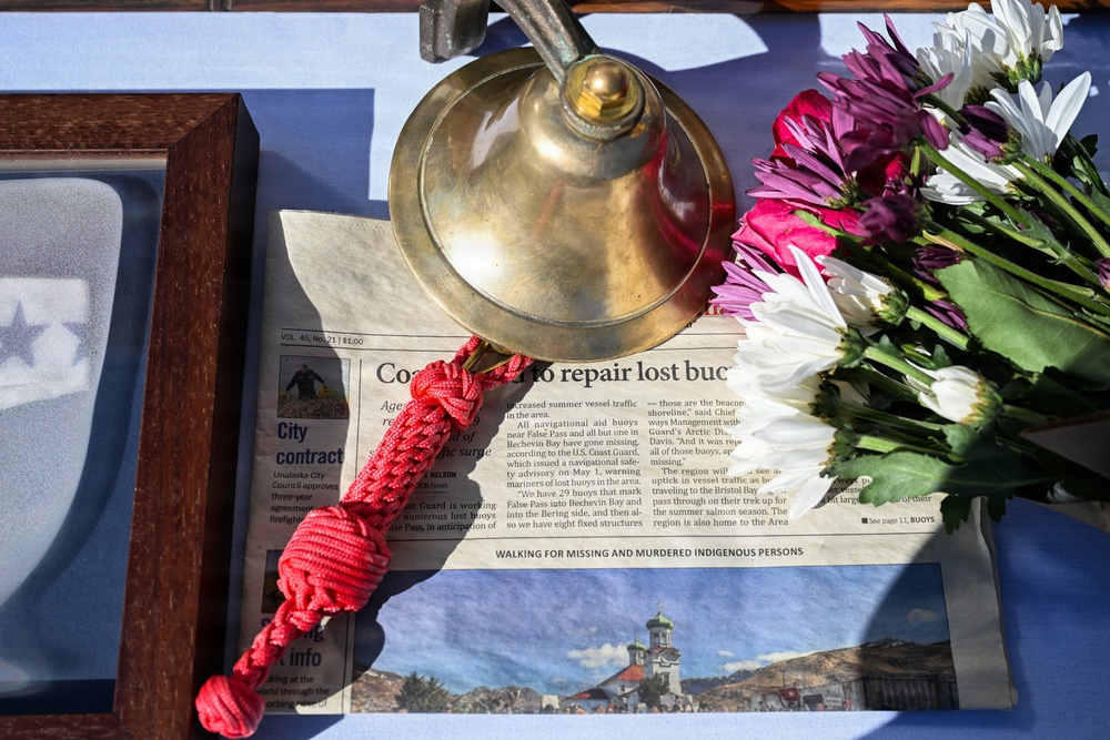 Coast Guard Cutter Cypress holds change of command ceremony