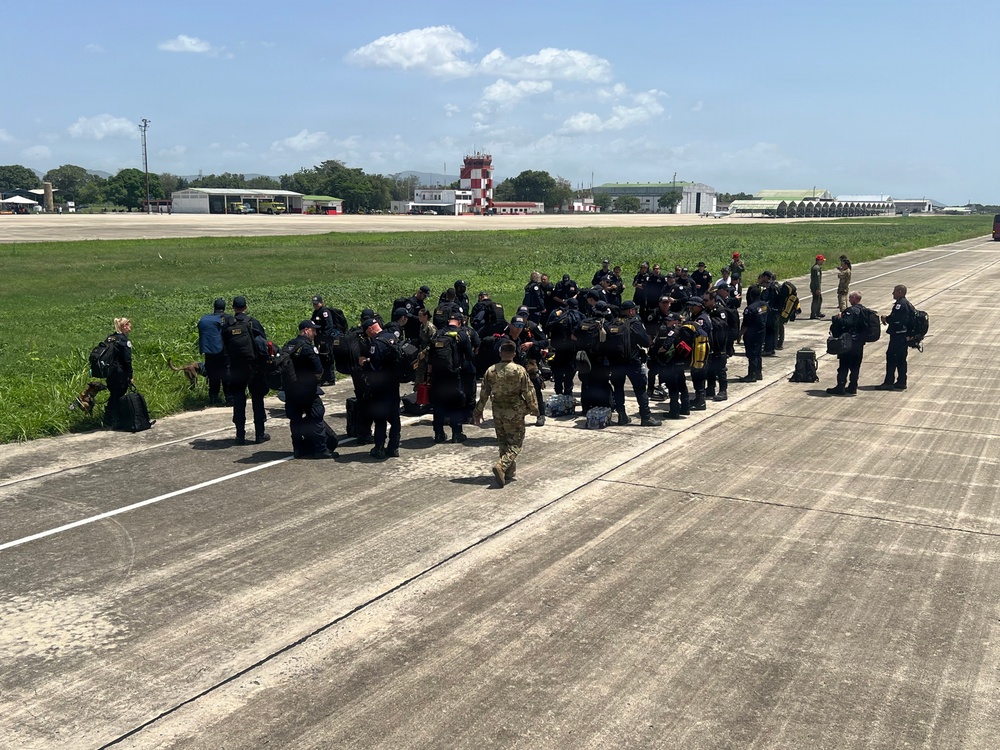 U.S. urban search and rescue team lands in Venezuela