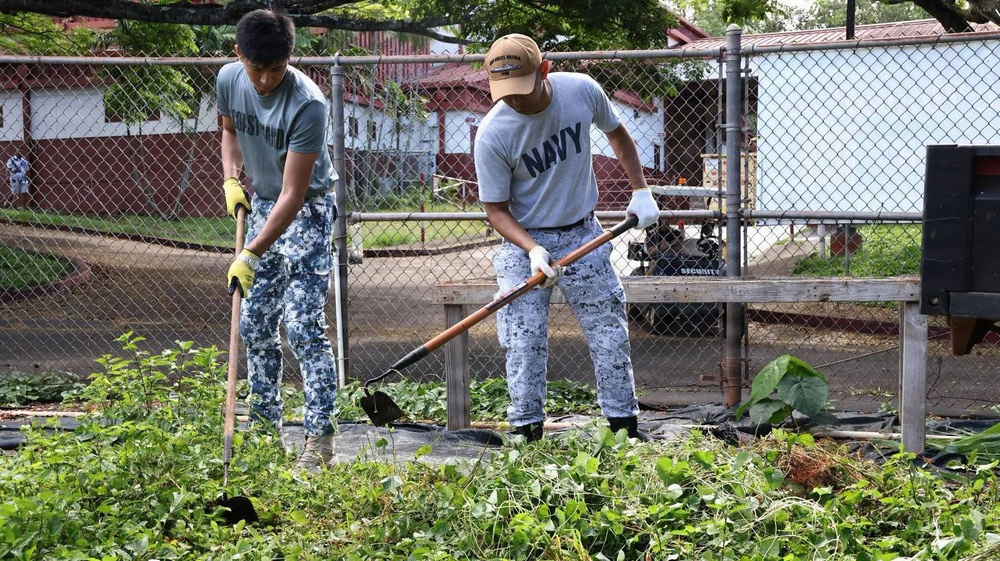 Philippine Coast Guard and Navy Participate in a Outreach event in Pearl City, Hawaii