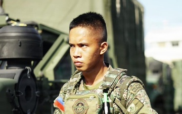 3rd Marine Littoral Regiment disembarks for maritime key terrain security operations during KAMANDAG 10