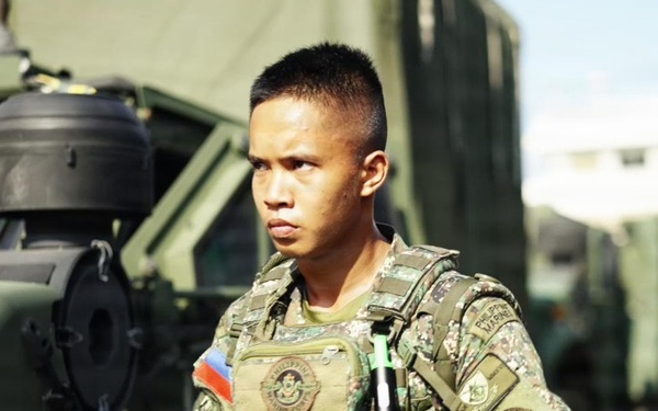 3rd Marine Littoral Regiment disembarks for maritime key terrain security operations during KAMANDAG 10