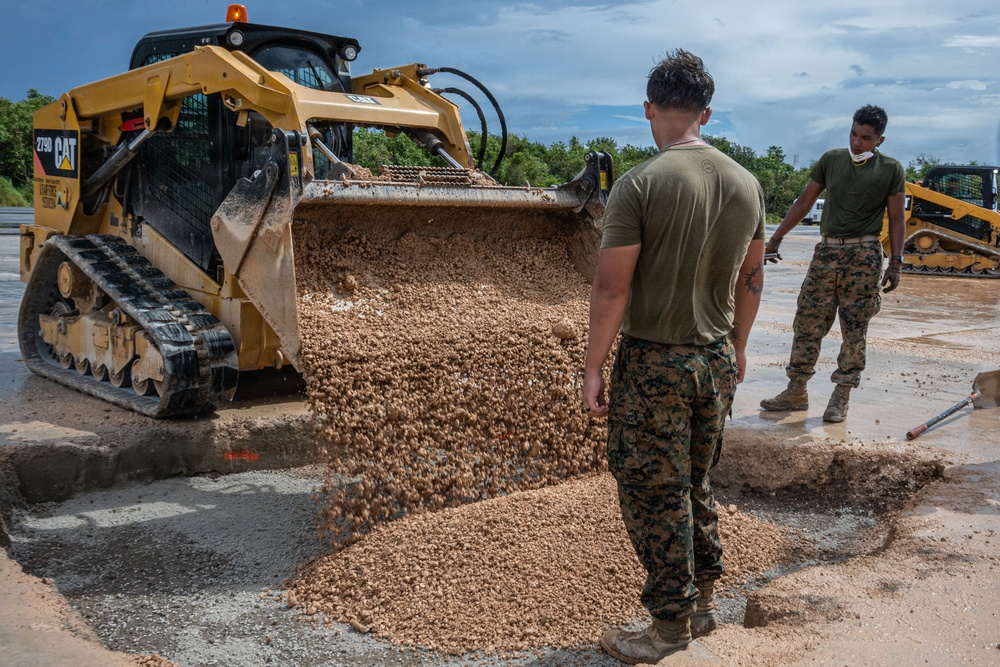 CAF, US Joint Forces conduct airfield damage repair for VS26