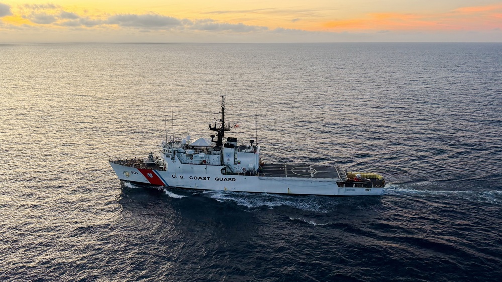 Coast Guard Cutter Bear interdicts narcotics smuggling in Eastern Pacific Ocean