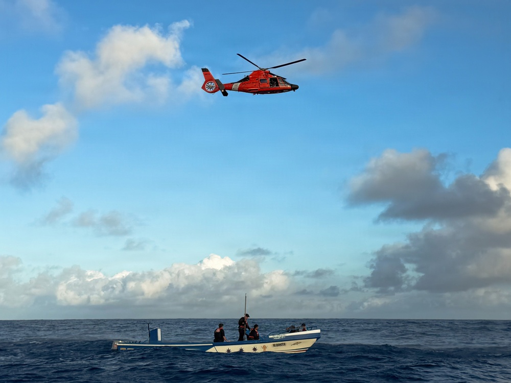 Coast Guard Cutter Bear interdicts narcotics smuggling in Eastern Pacific Ocean