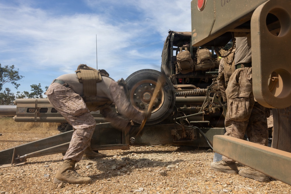 Exercise Predator’s Walk 26: US Marines and Australian Defence Force conduct combined artillery fire missions