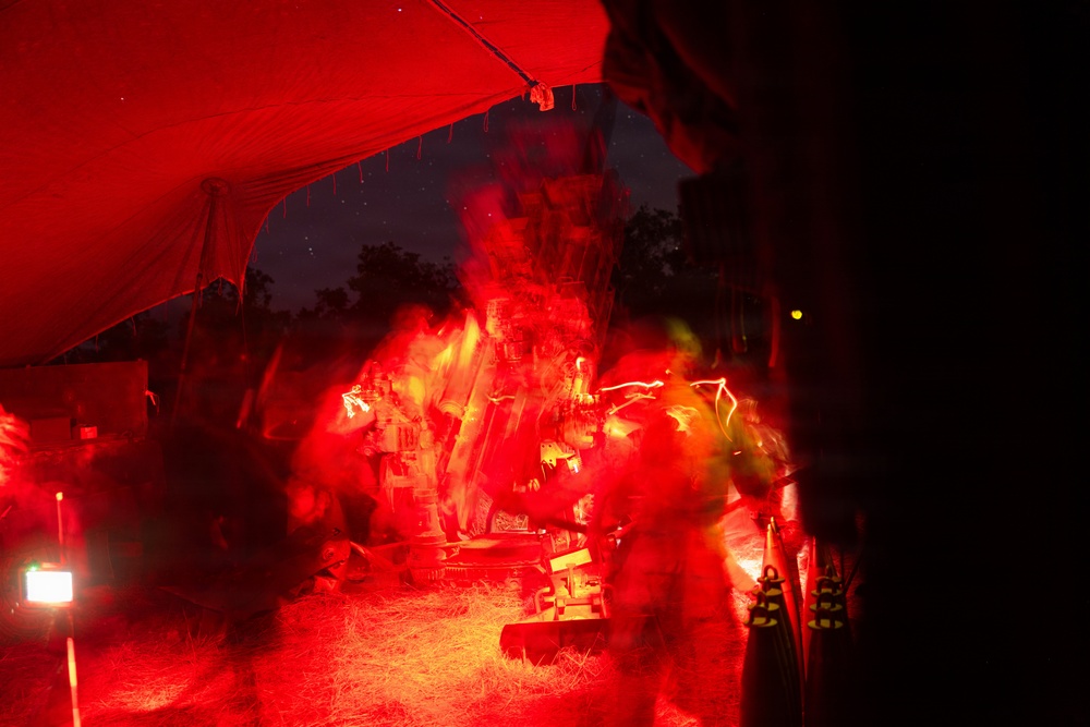 Exercise Predator’s Walk 26: US Marines and Australian Defence Force conduct combined artillery fire missions