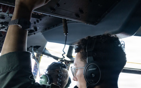VMGR-152 refuels VMFA-242 aircraft during Valiant Shield
