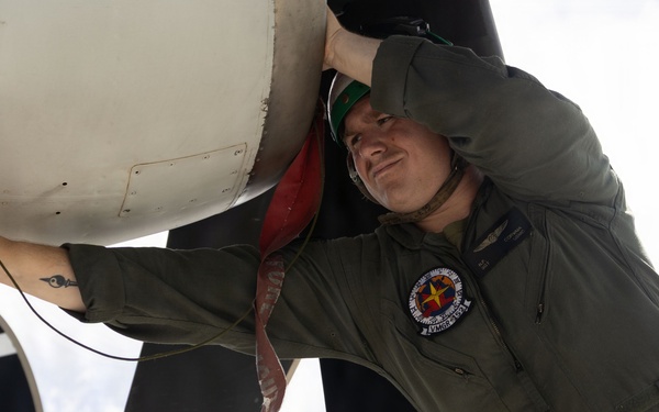 VMGR-152 refuels VMFA-242 aircraft during Valiant Shield