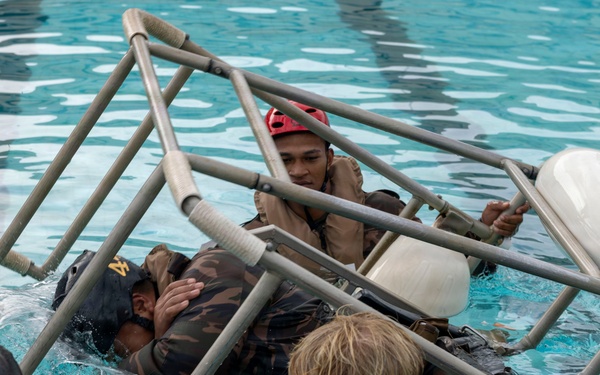 Royal Tongan Marines Conduct Shallow Underwater Egress Training