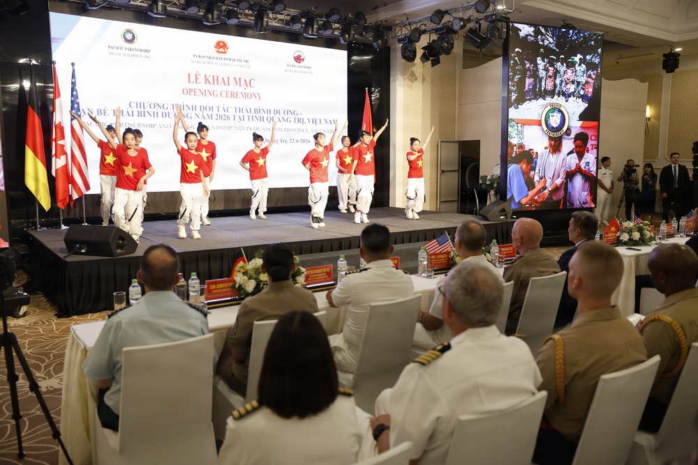 Vietnam’s Blue Star Center Performers Dance!