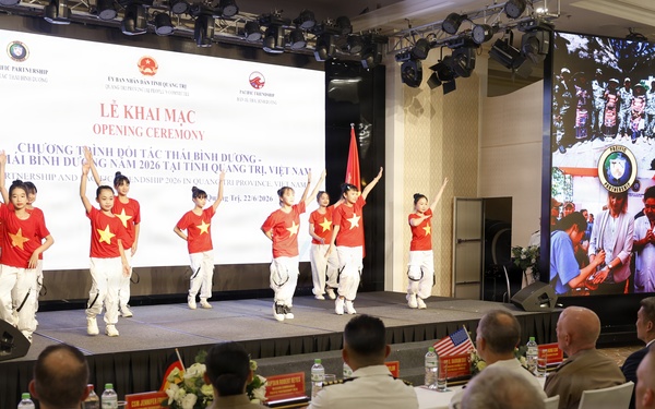 Vietnam’s Blue Star Center Performers Dance!